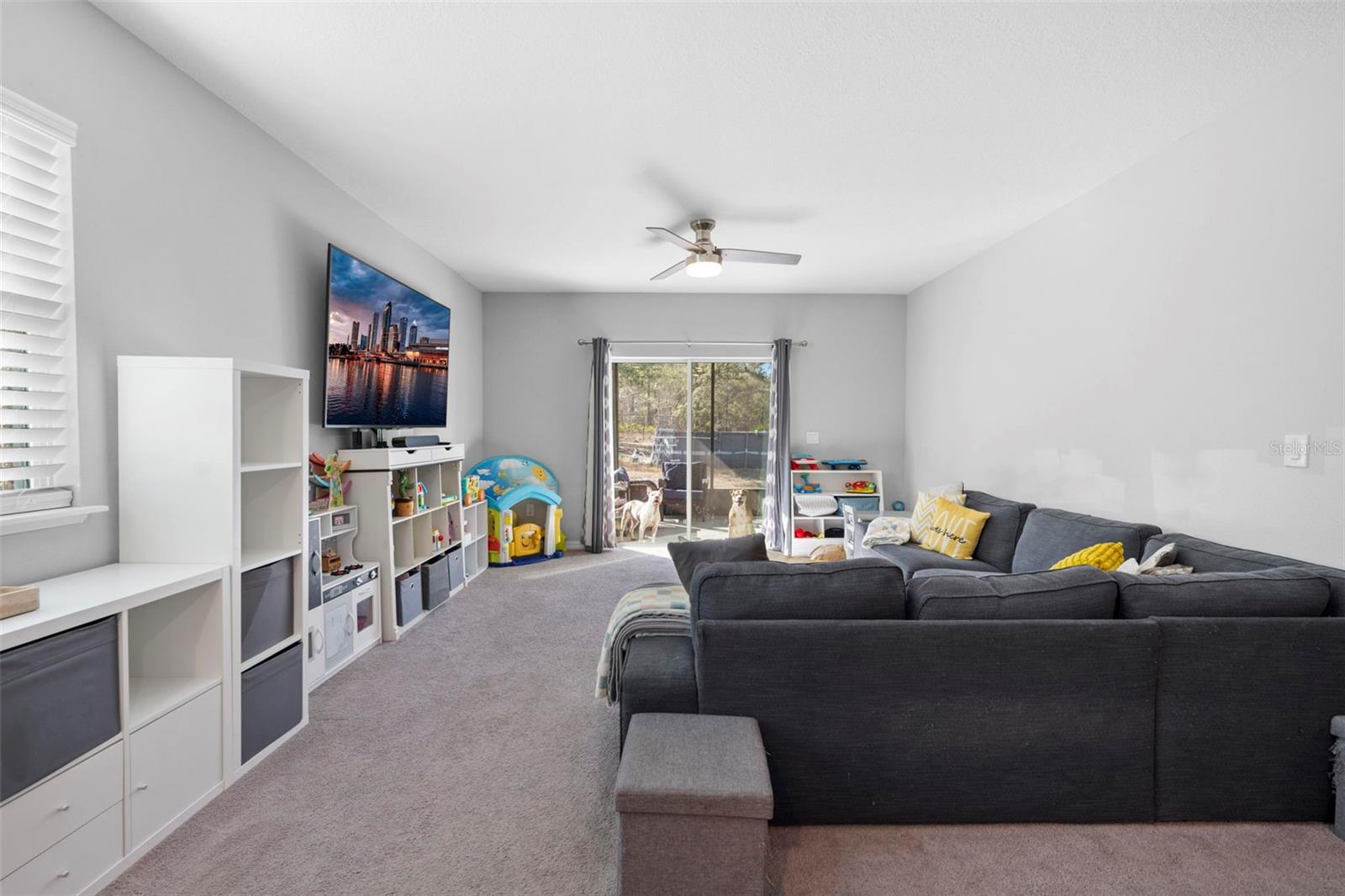 ROYAL HIGHLANDS - Residential