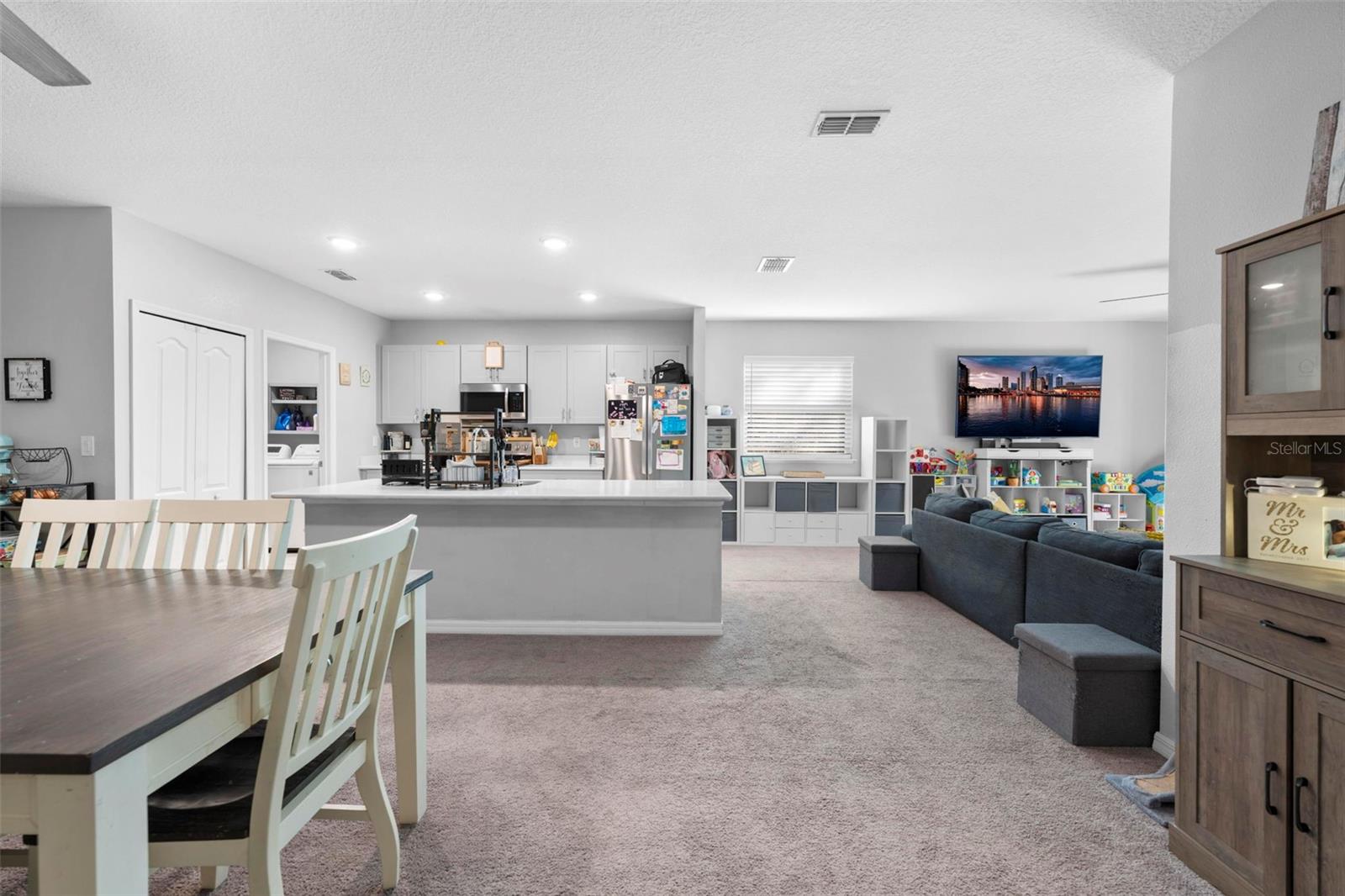 ROYAL HIGHLANDS - Residential