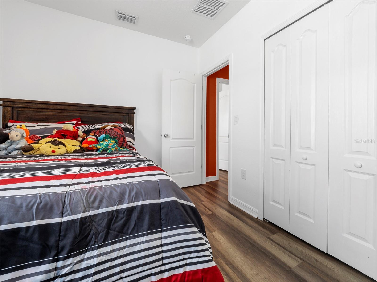 ROYAL HIGHLANDS - Residential