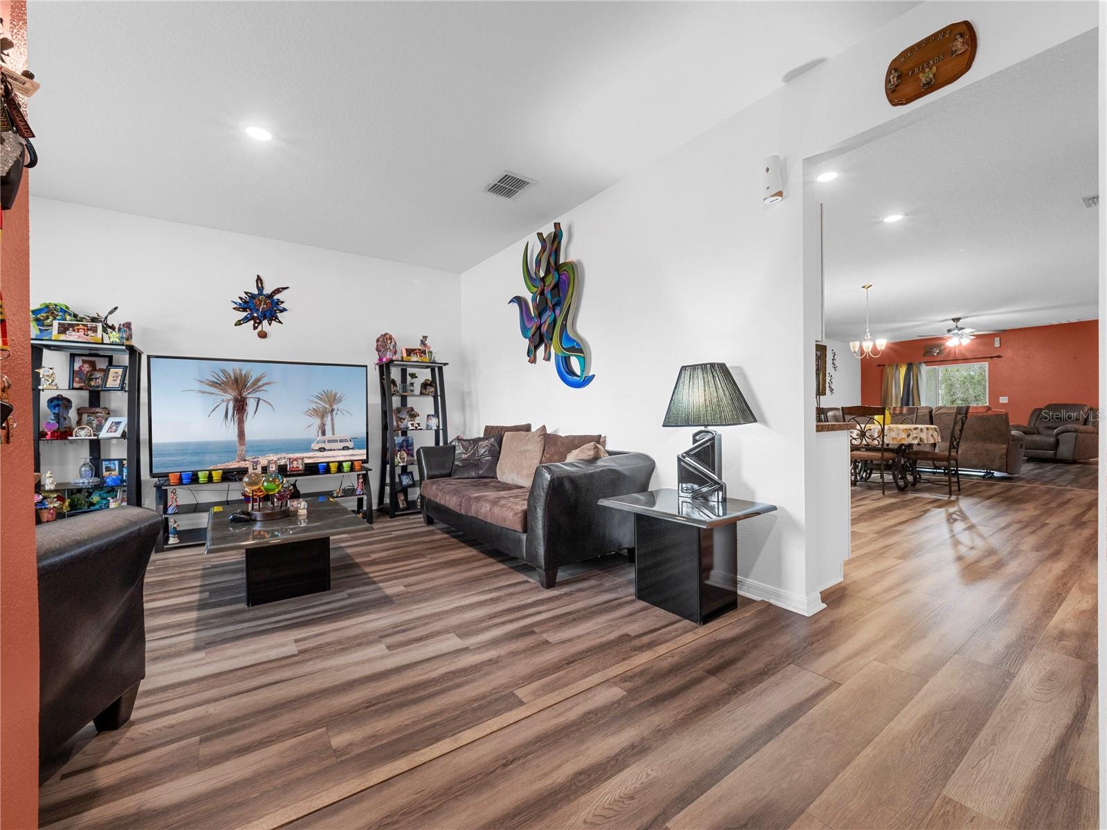 ROYAL HIGHLANDS - Residential