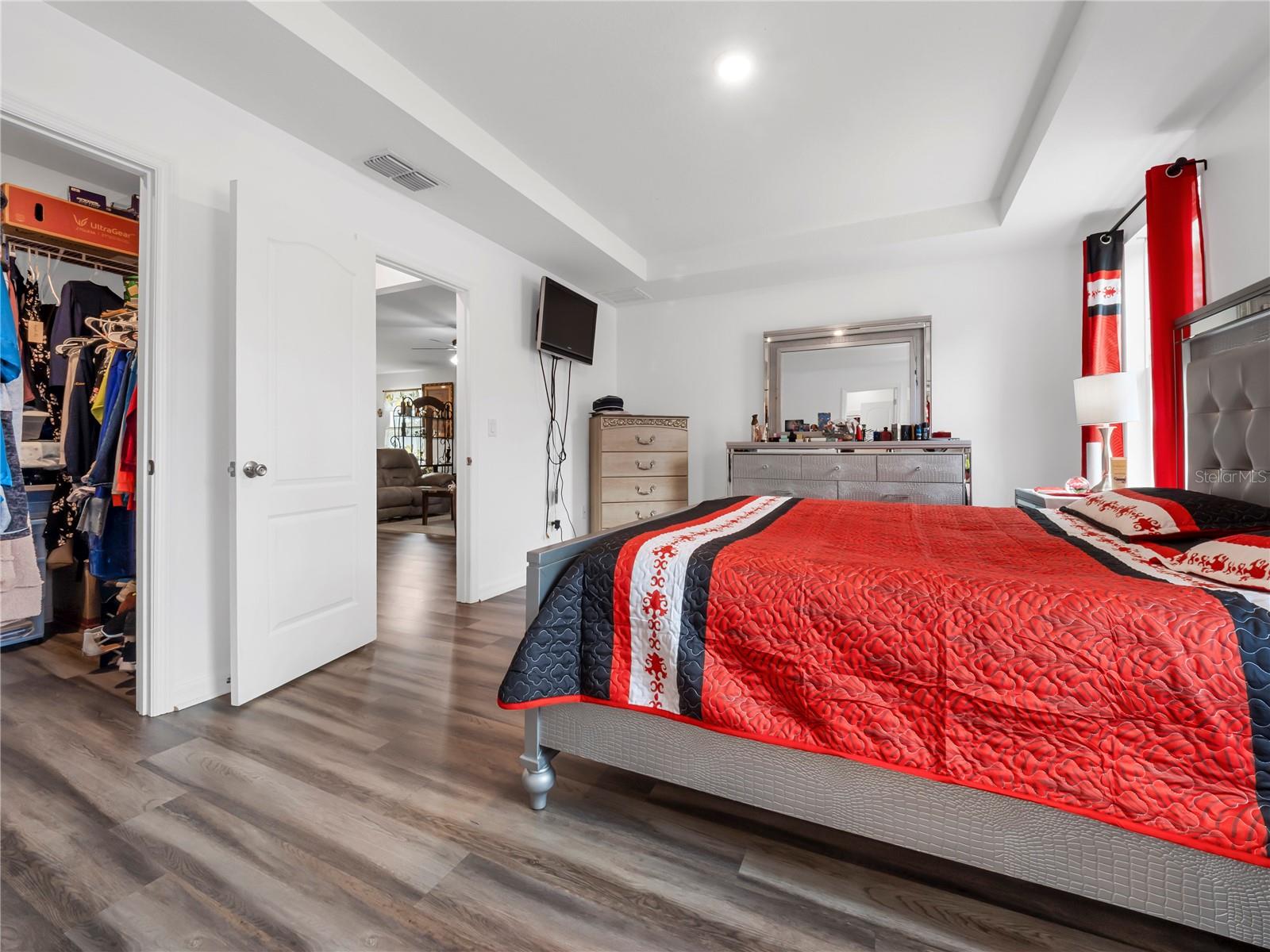 ROYAL HIGHLANDS - Residential