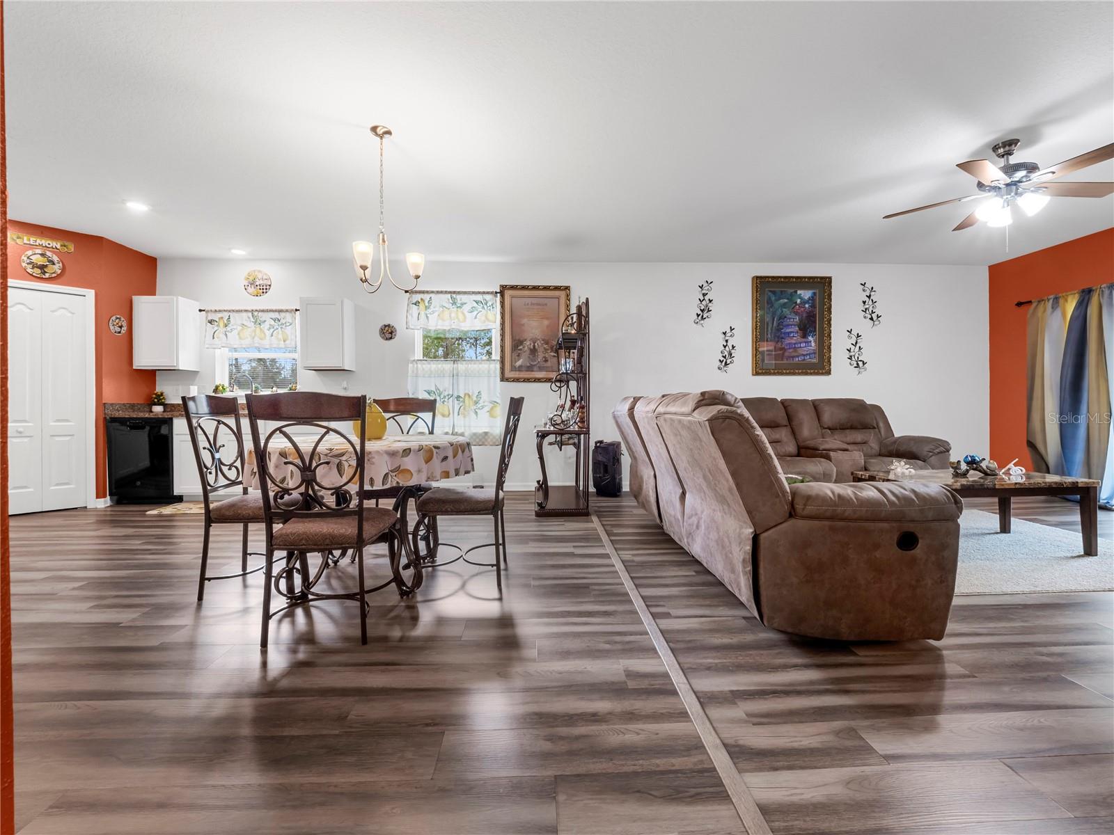 ROYAL HIGHLANDS - Residential