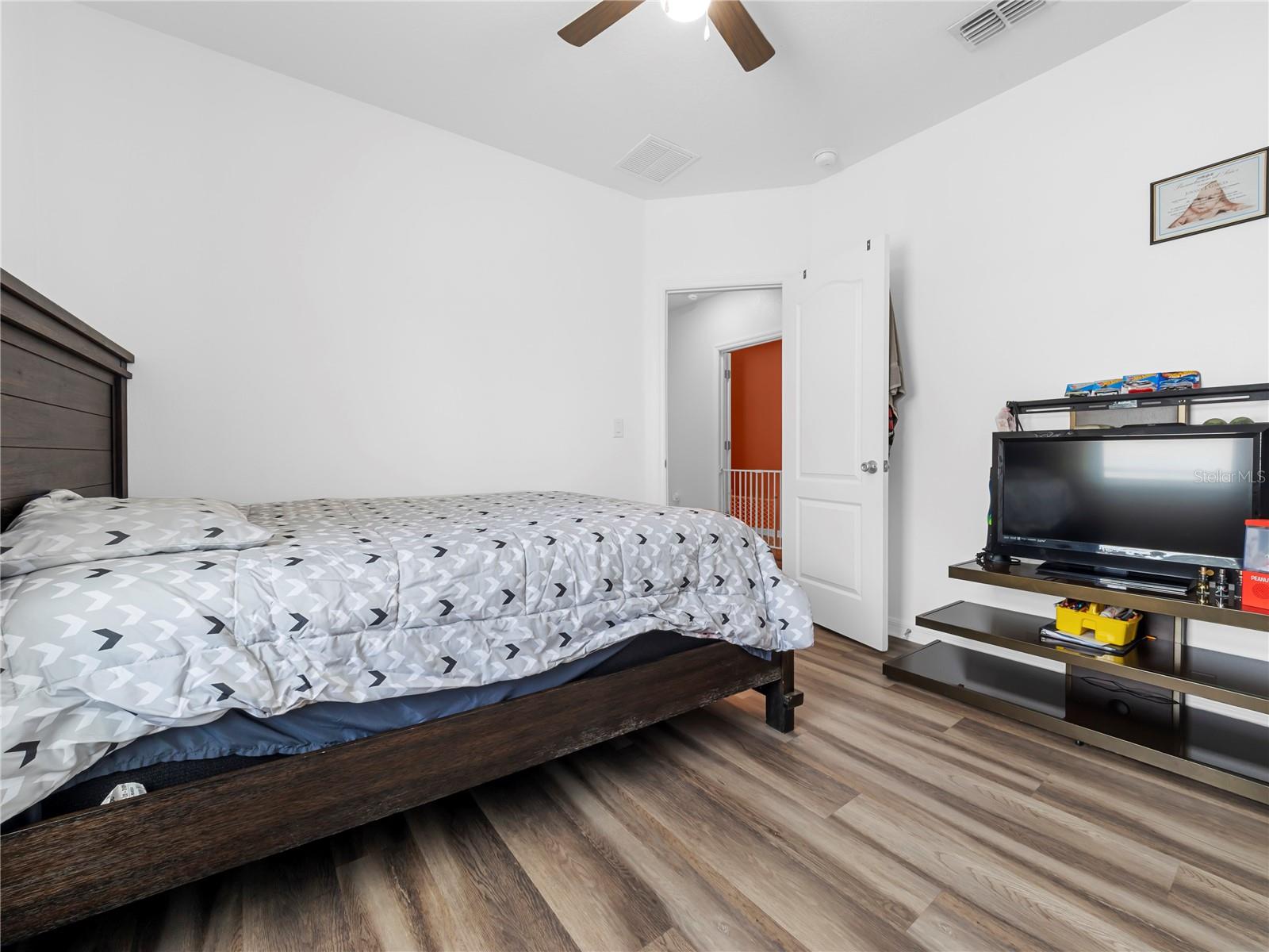 ROYAL HIGHLANDS - Residential