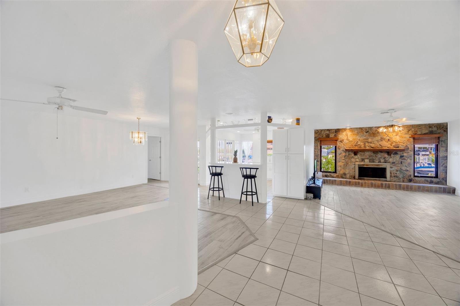 HARBOR ISLES - Residential