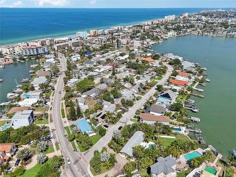 Single Family Residence in MADEIRA BEACH FL 14001 BAYSHORE DRIVE 6.jpg