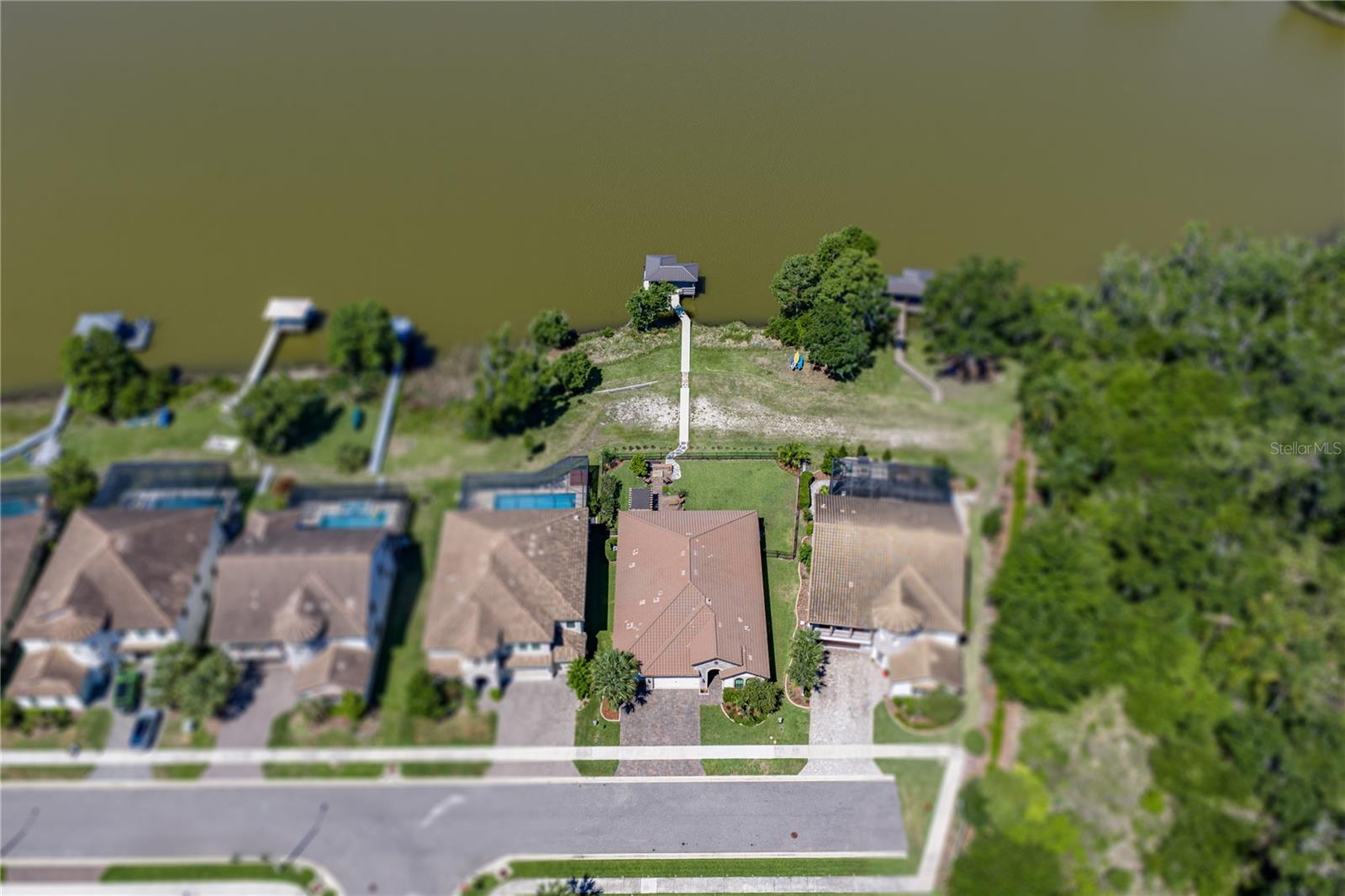 PRISTINE LAKE PRESERVE - Residential