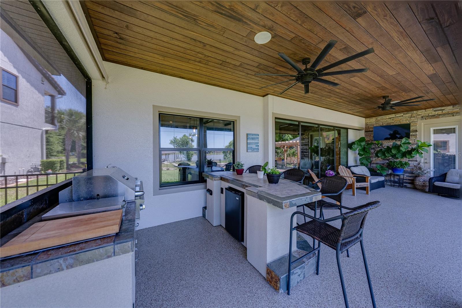 PRISTINE LAKE PRESERVE - Residential