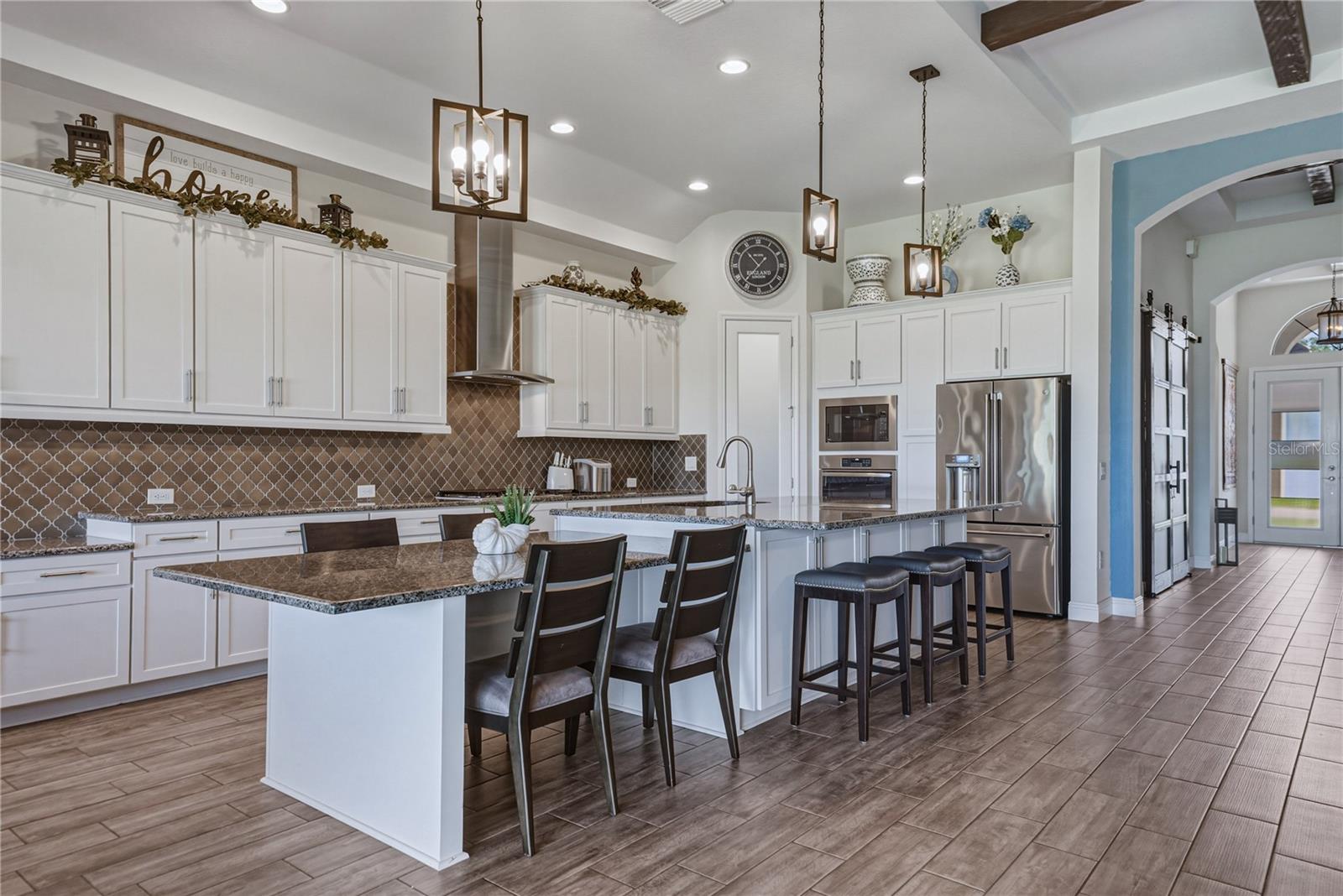 PRISTINE LAKE PRESERVE - Residential