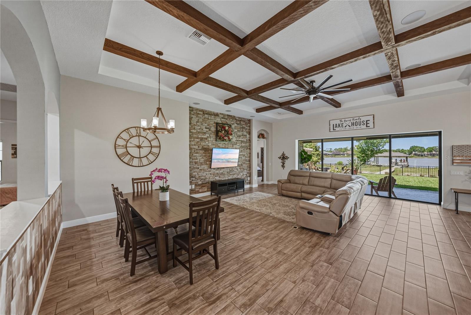 PRISTINE LAKE PRESERVE - Residential