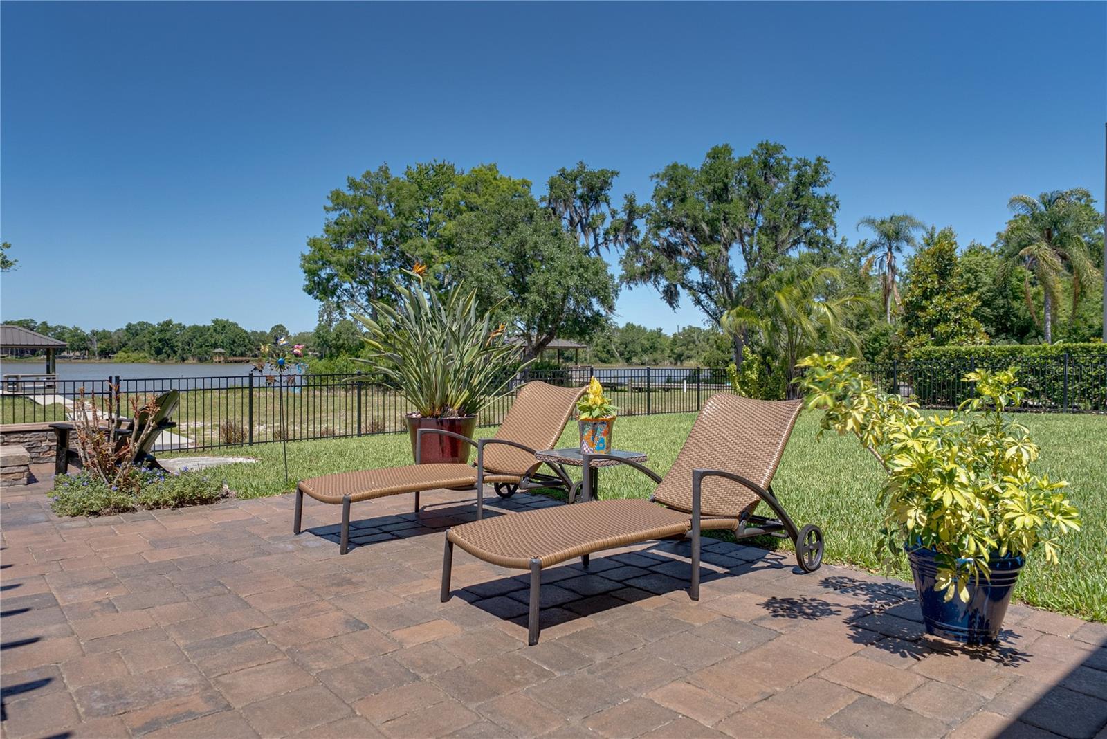 PRISTINE LAKE PRESERVE - Residential