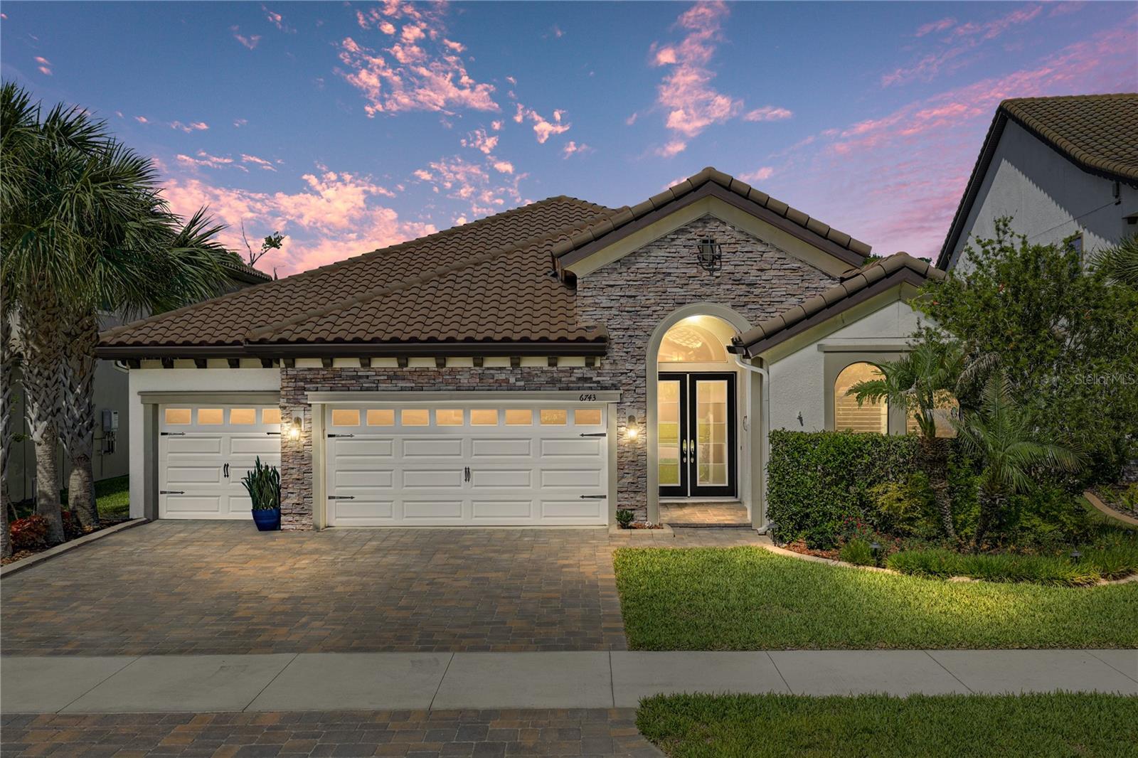 PRISTINE LAKE PRESERVE - Residential