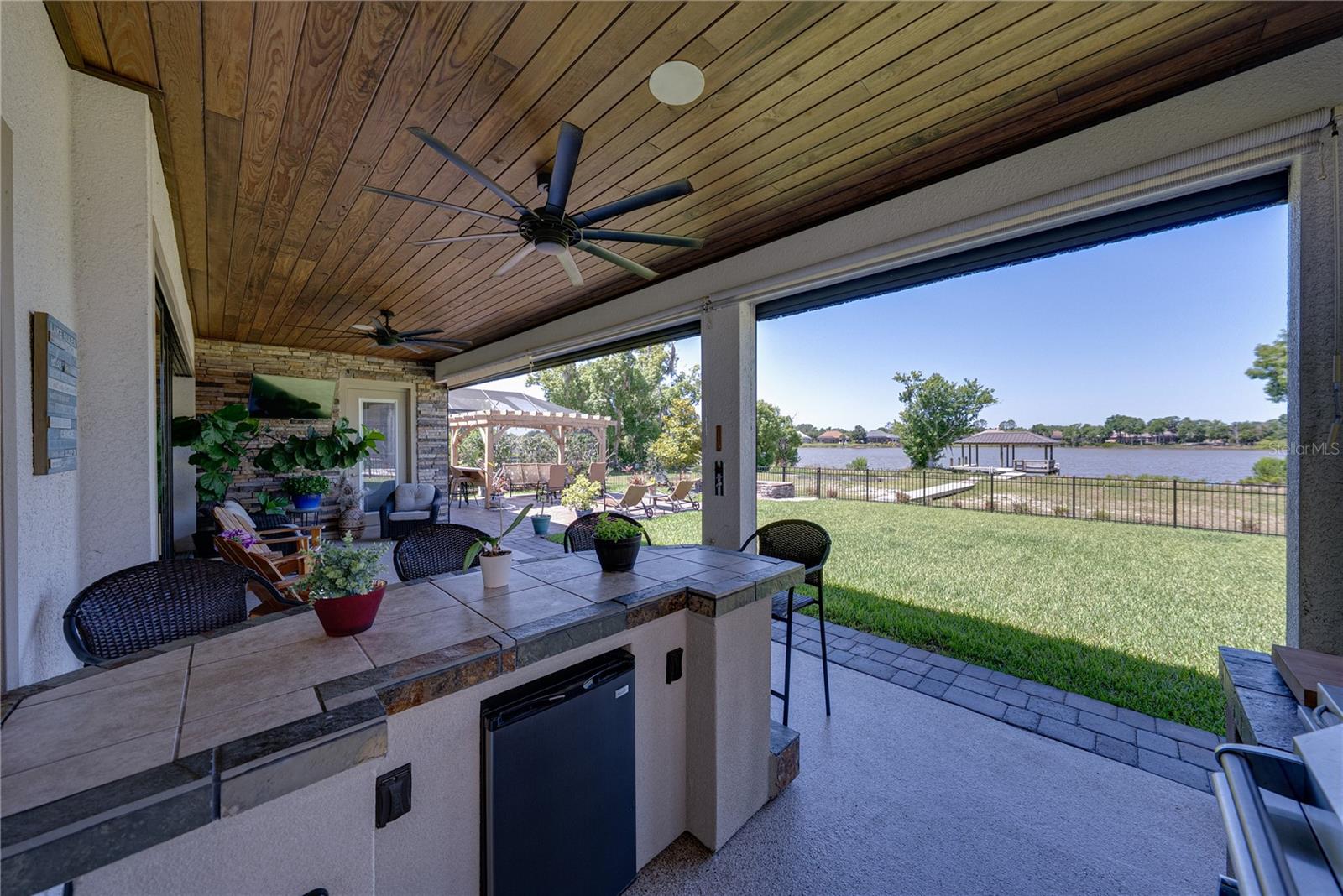 PRISTINE LAKE PRESERVE - Residential