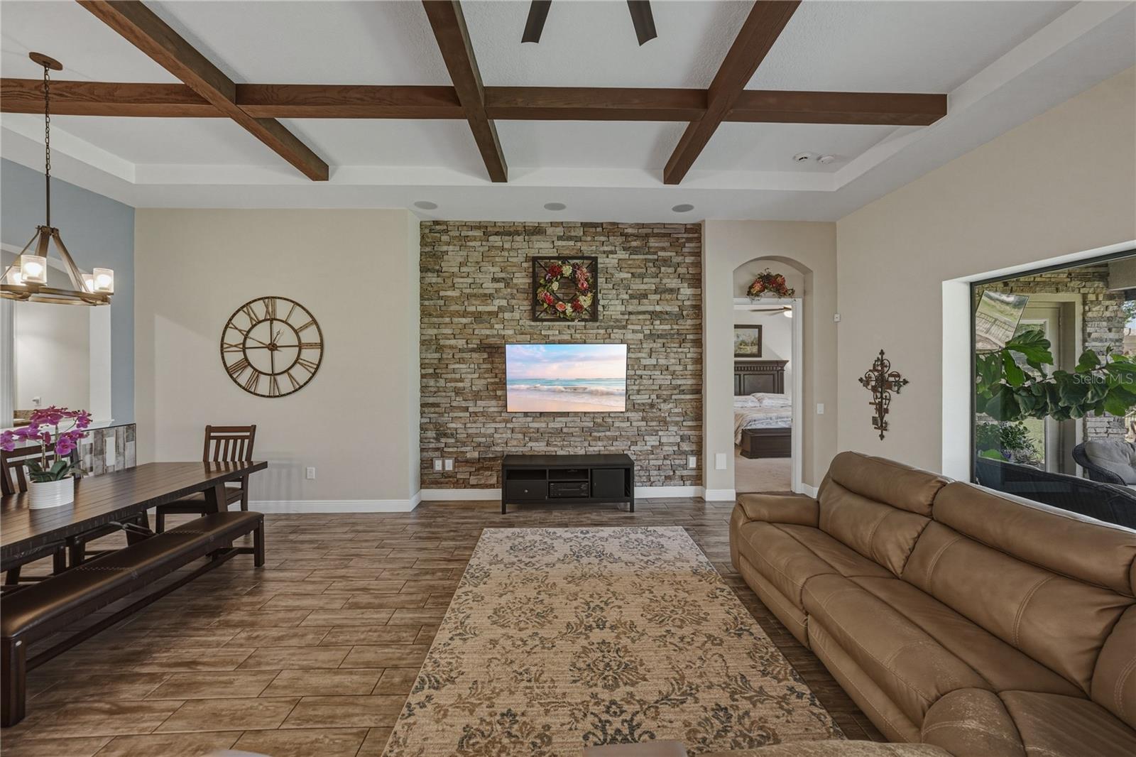 PRISTINE LAKE PRESERVE - Residential