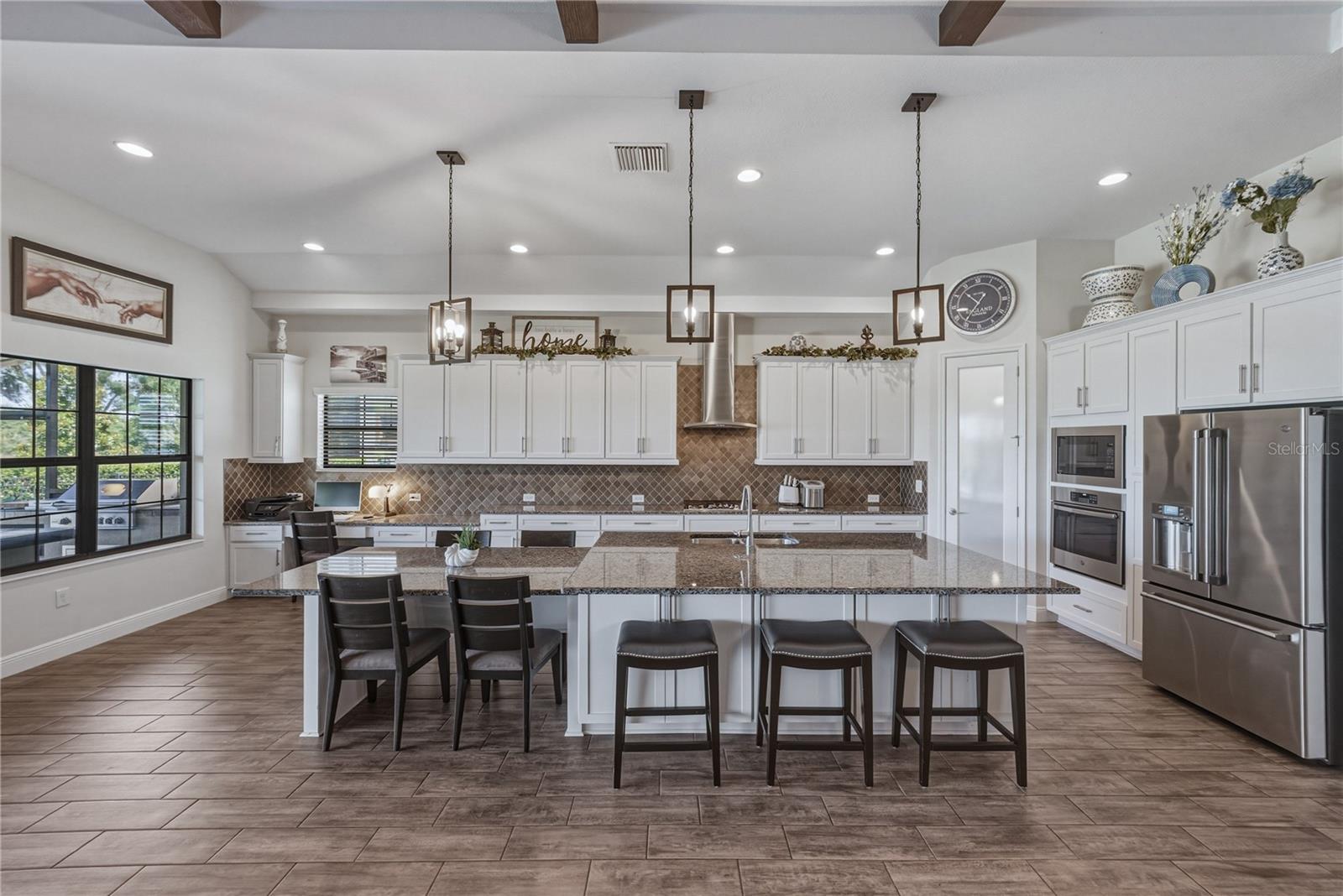 PRISTINE LAKE PRESERVE - Residential