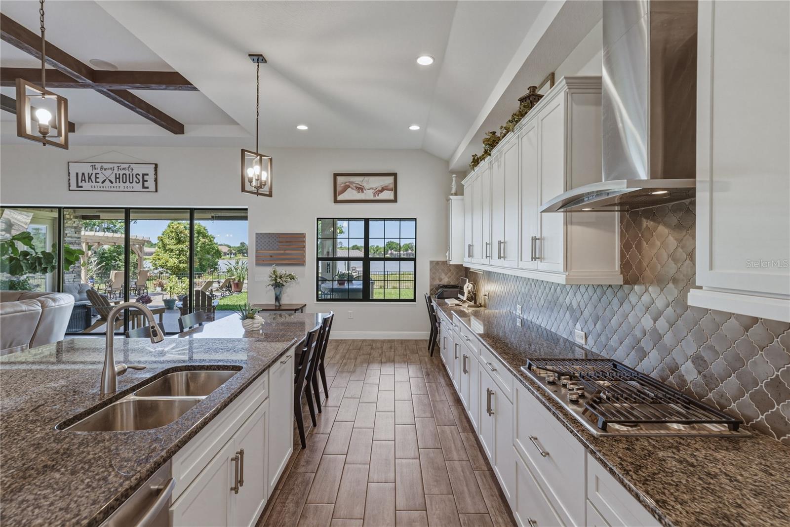 PRISTINE LAKE PRESERVE - Residential