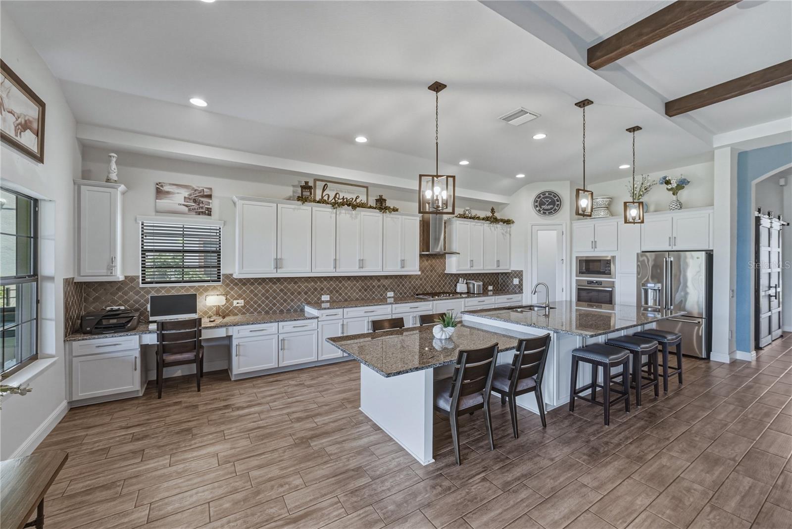 PRISTINE LAKE PRESERVE - Residential