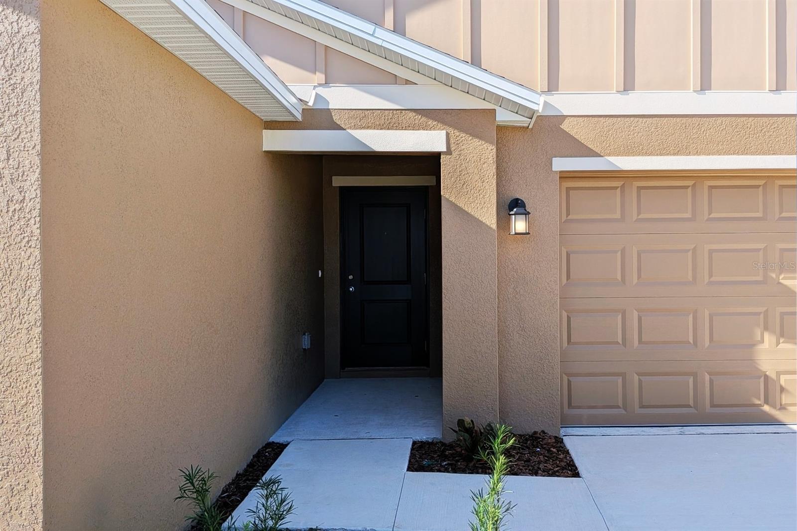 RANCHES/LK MCLEOD I - Residential Lease