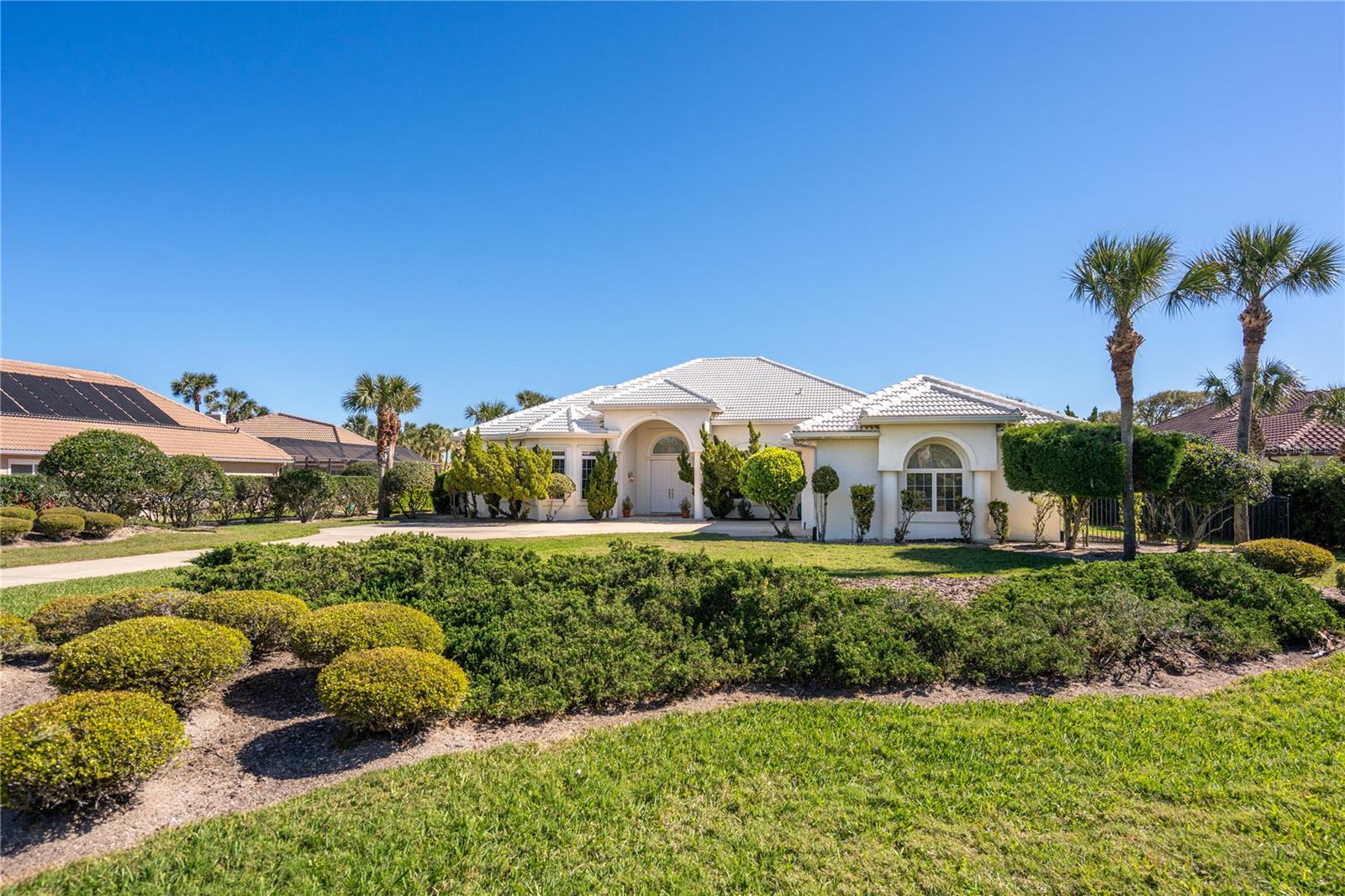 ISLAND ESTATES - Residential