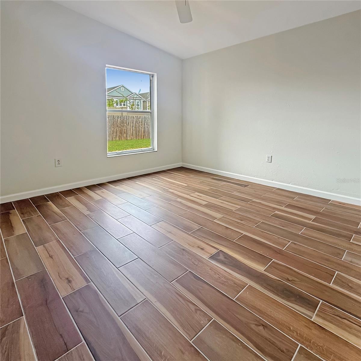 PLANTERS WALK PH 03 - Residential Lease