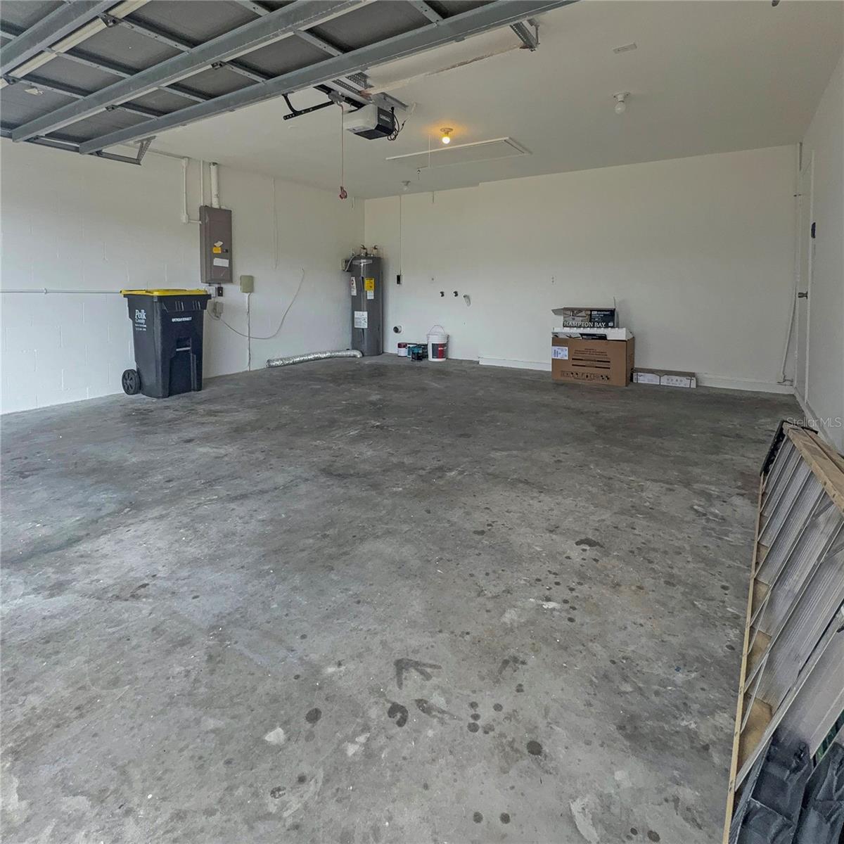 PLANTERS WALK PH 03 - Residential Lease