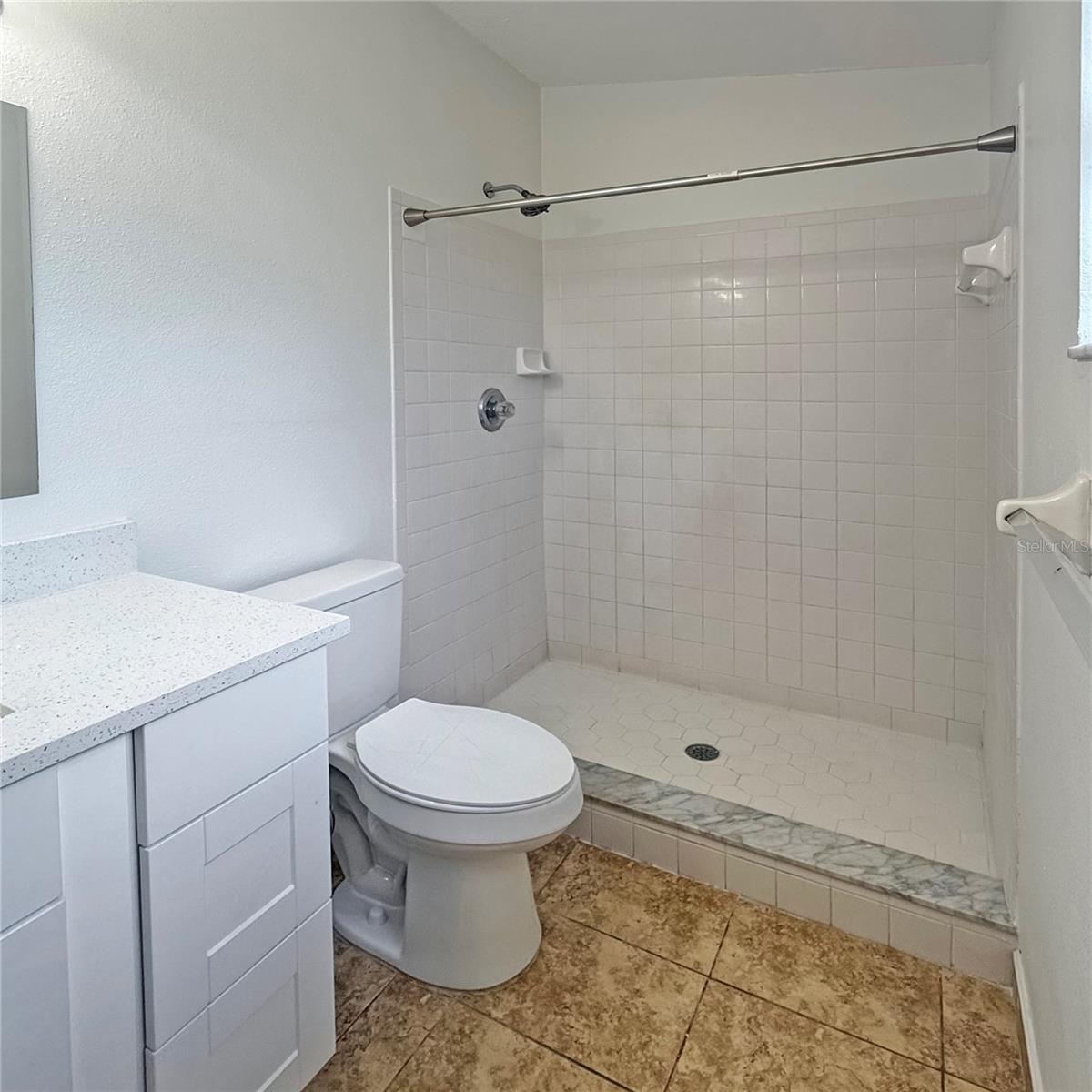 PLANTERS WALK PH 03 - Residential Lease