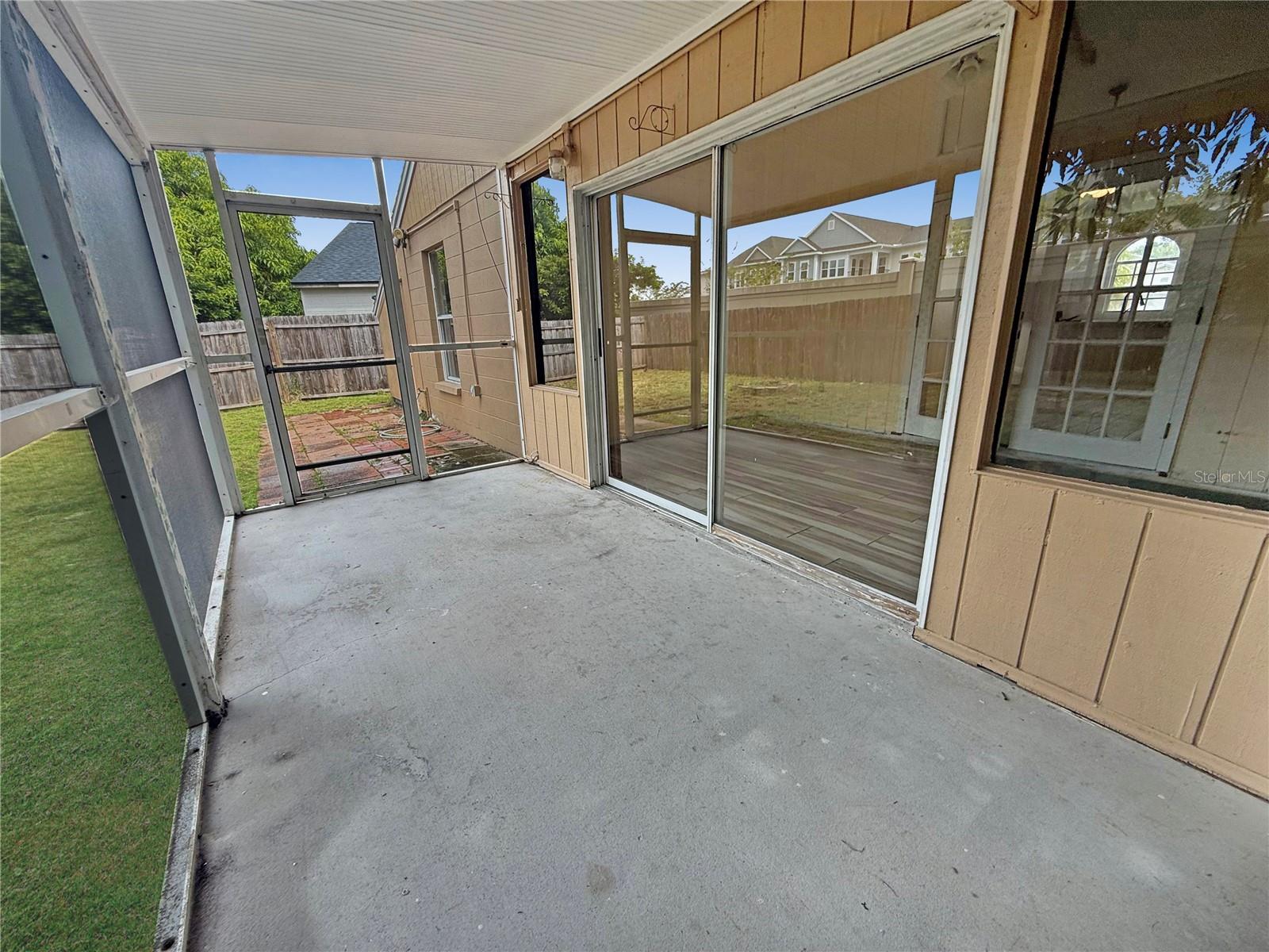 PLANTERS WALK PH 03 - Residential Lease