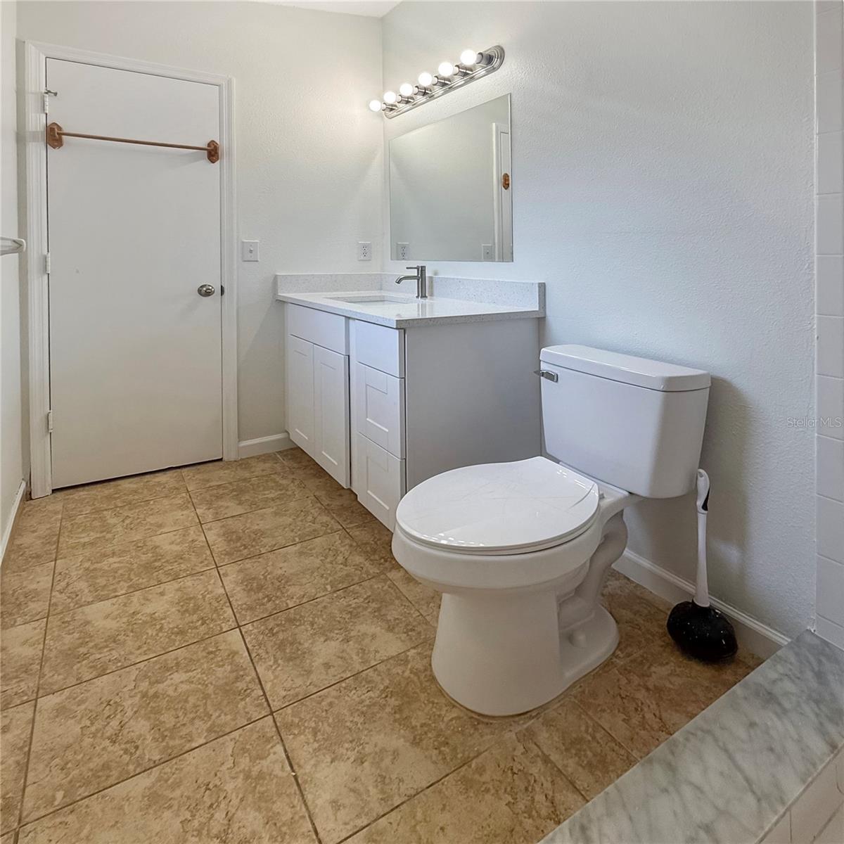 PLANTERS WALK PH 03 - Residential Lease