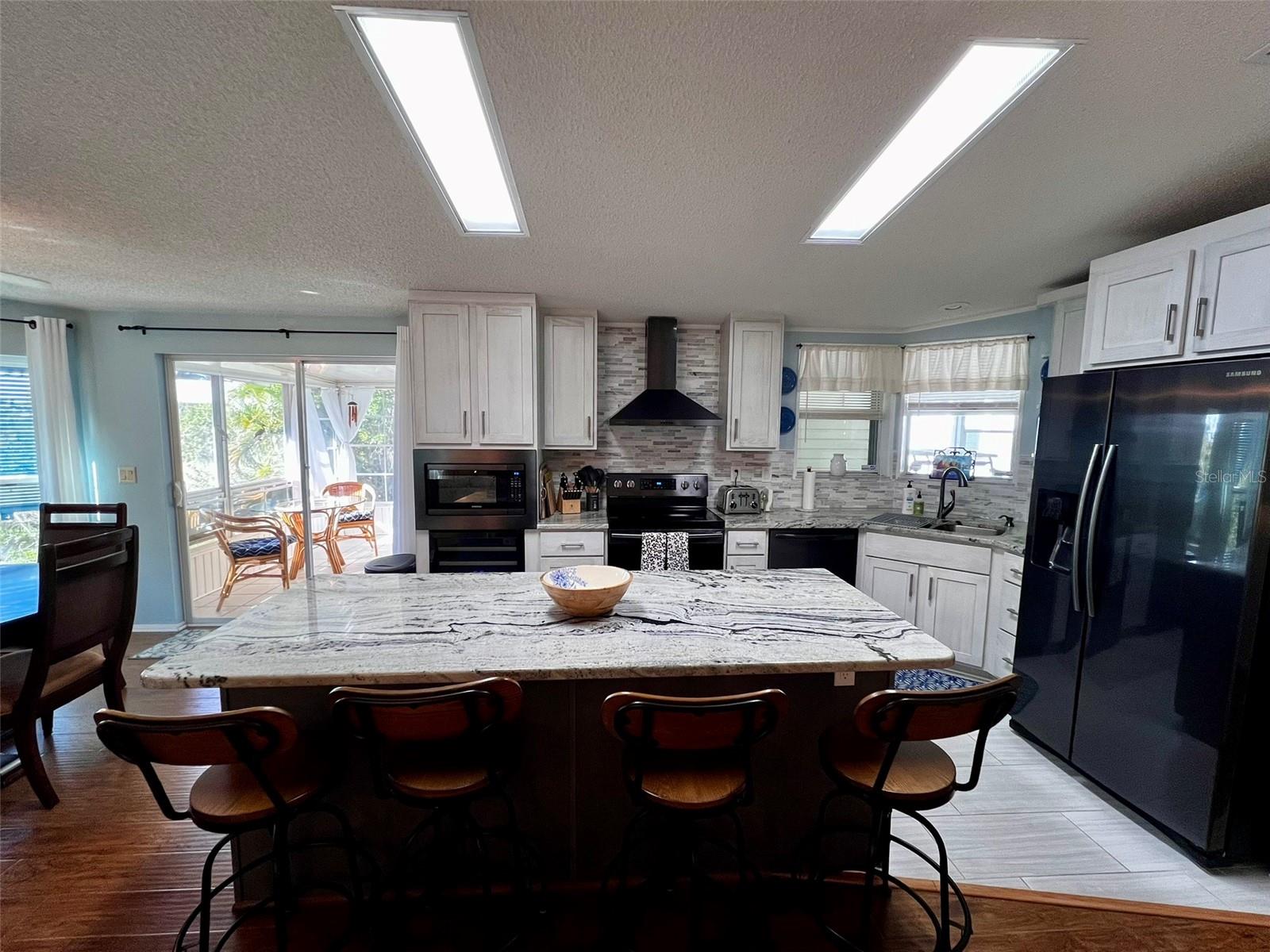 BUTTONWOOD VILLAGE - Residential