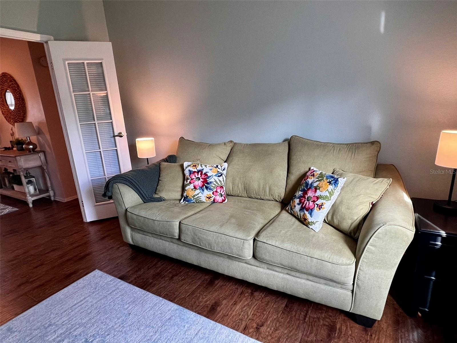 BUTTONWOOD VILLAGE - Residential