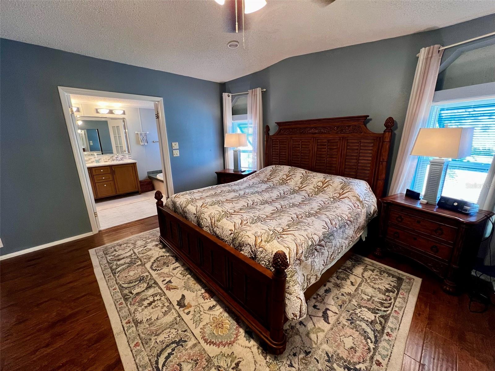 BUTTONWOOD VILLAGE - Residential