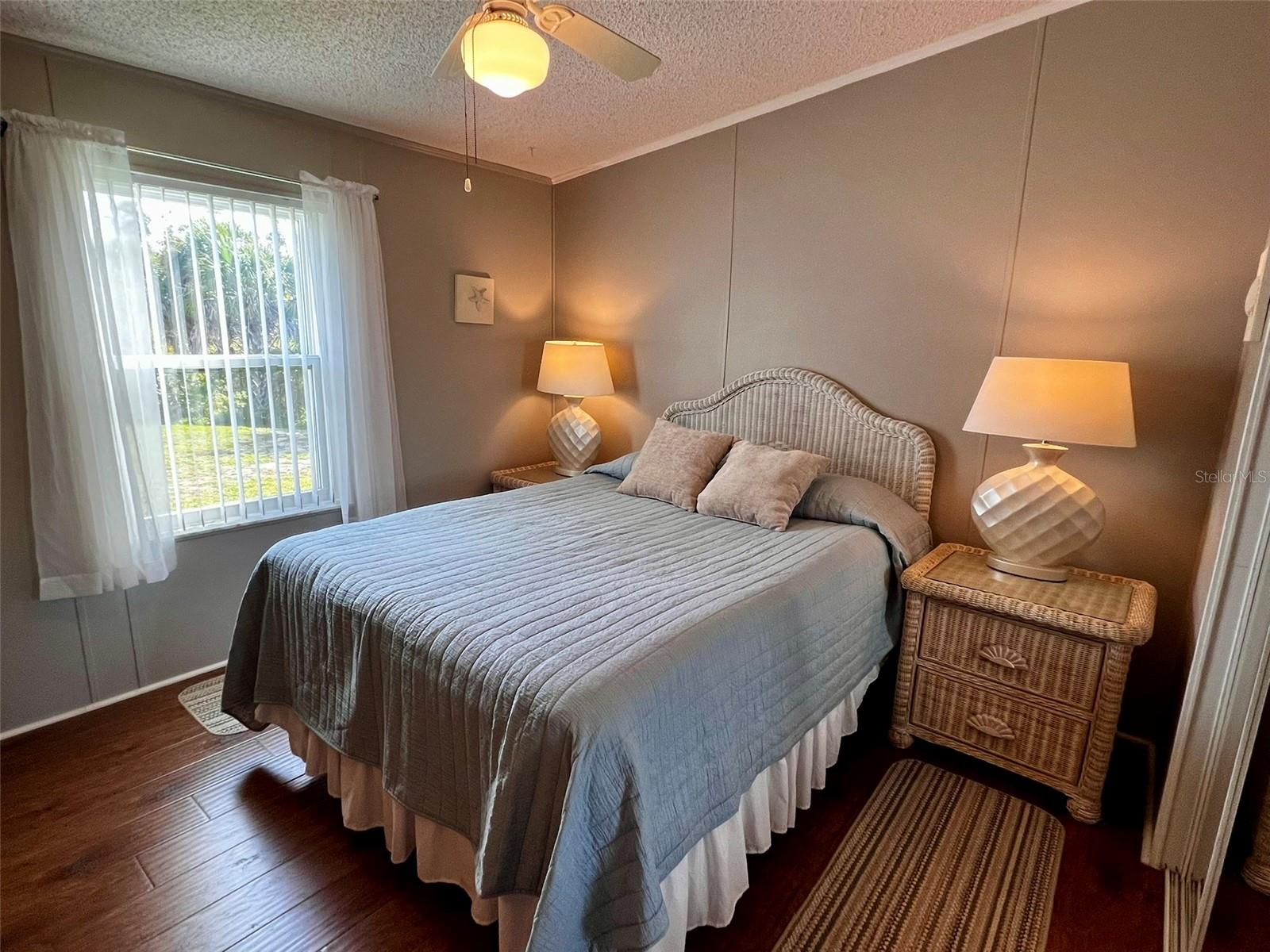 BUTTONWOOD VILLAGE - Residential