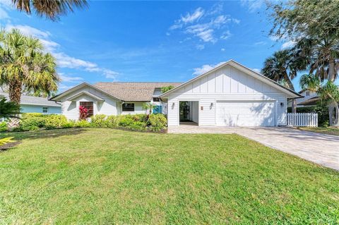 Photo of 6107 45th Street W, Bradenton, FL 34210 (MLS # A4684033)