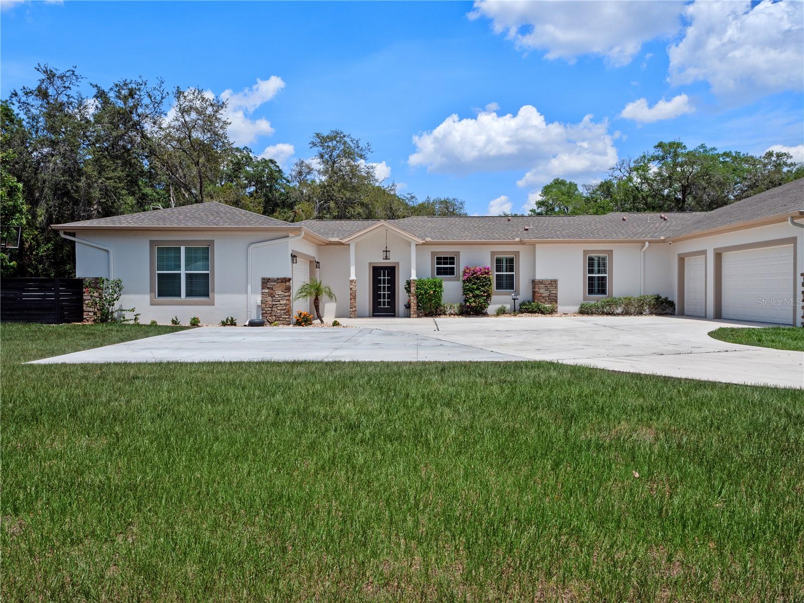 20199 SWEETWOOD LANE