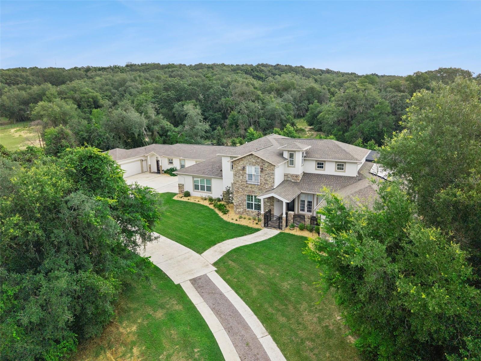 20199 SWEETWOOD LANE