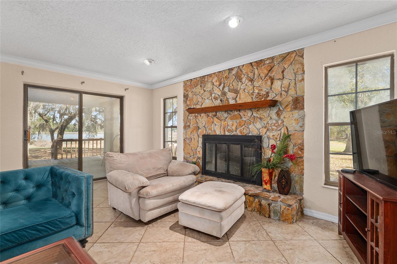 NON SUBDIVISION - Residential