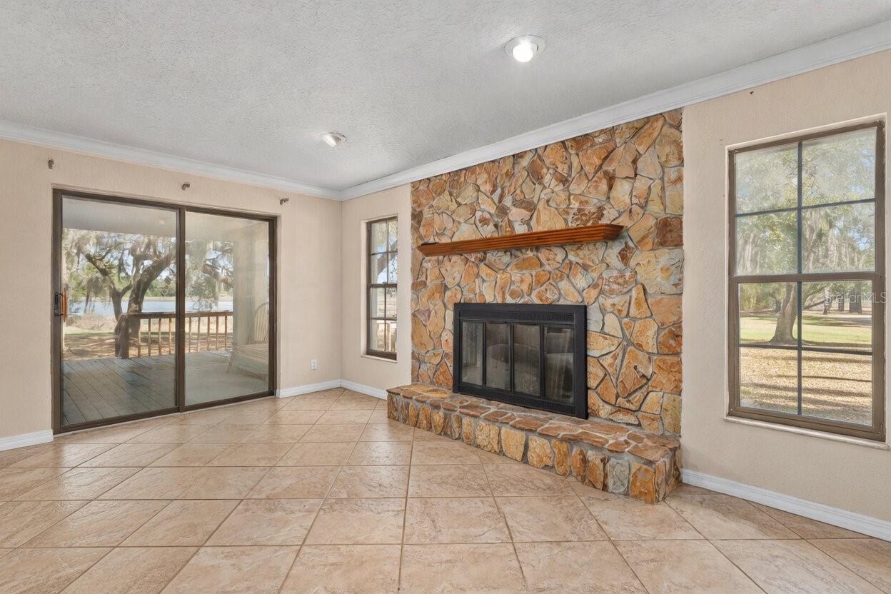 NON SUBDIVISION - Residential