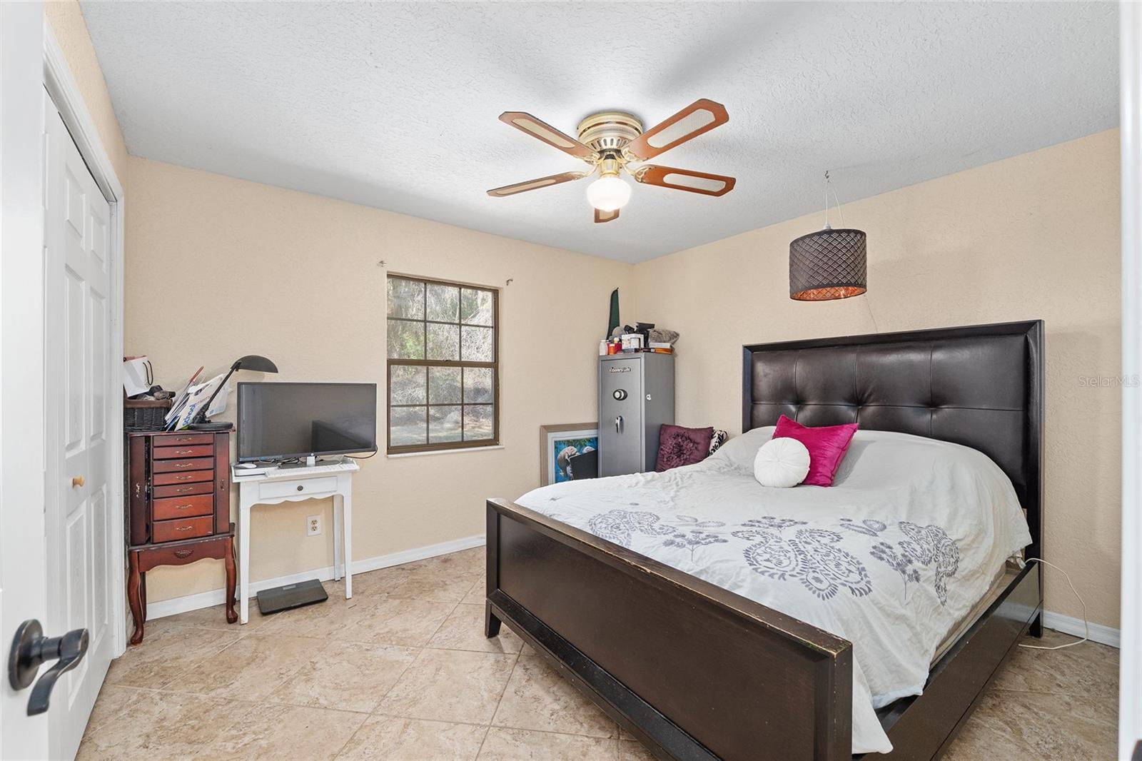 NON SUBDIVISION - Residential