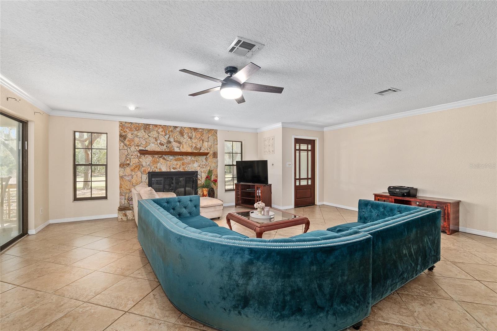 NON SUBDIVISION - Residential