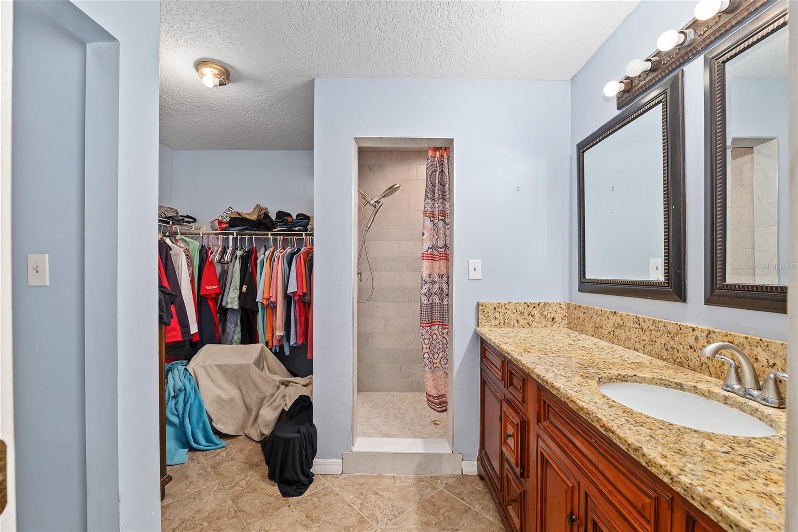 NON SUBDIVISION - Residential