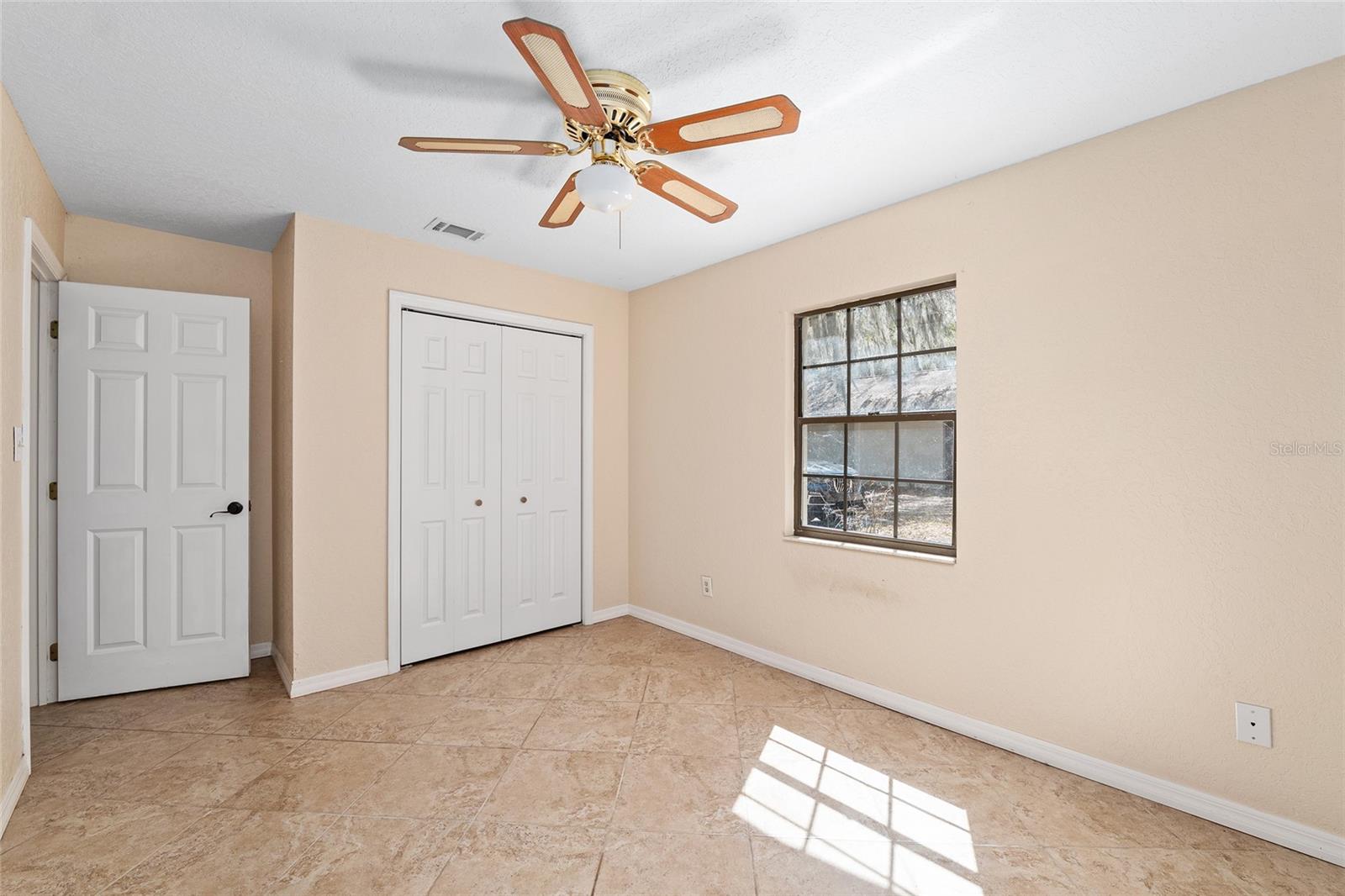 NON SUBDIVISION - Residential