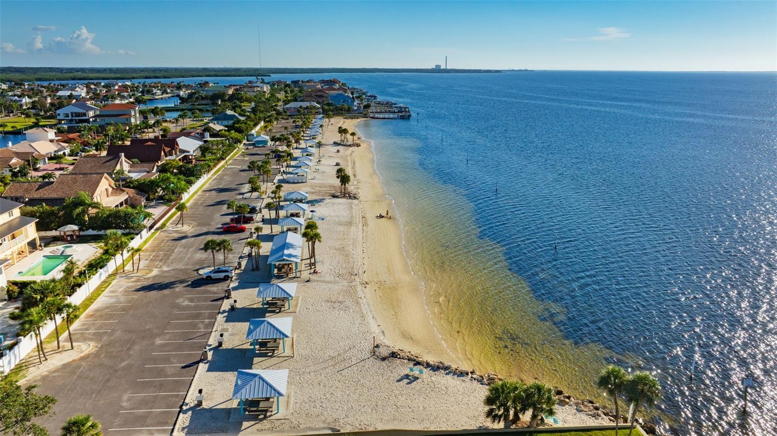 FLOR A MAR - Residential