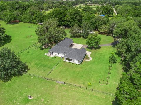 Tiny photo for 402 SW 127th Place, Ocala, FL 34473 (MLS # OM702468)