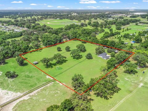 Tiny photo for 402 SW 127th Place, Ocala, FL 34473 (MLS # OM702468)