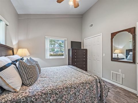 Tiny photo for 402 SW 127th Place, Ocala, FL 34473 (MLS # OM702468)