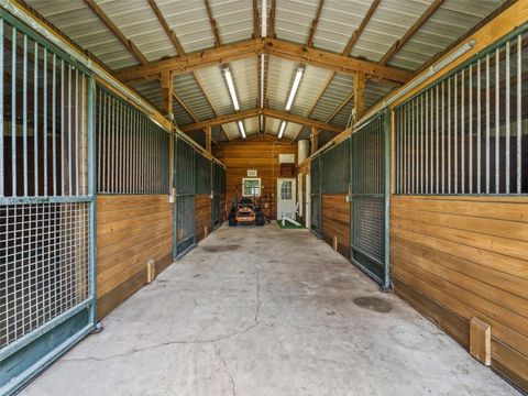 Tiny photo for 402 SW 127th Place, Ocala, FL 34473 (MLS # OM702468)