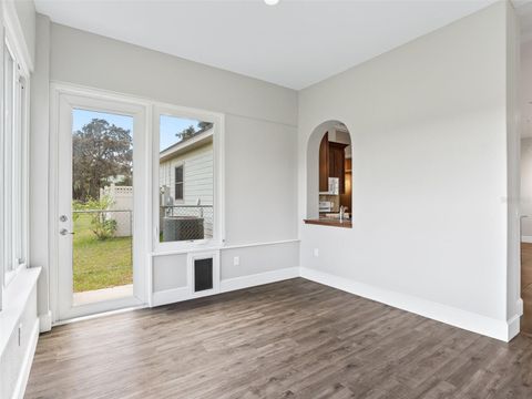 Tiny photo for 402 SW 127th Place, Ocala, FL 34473 (MLS # OM702468)