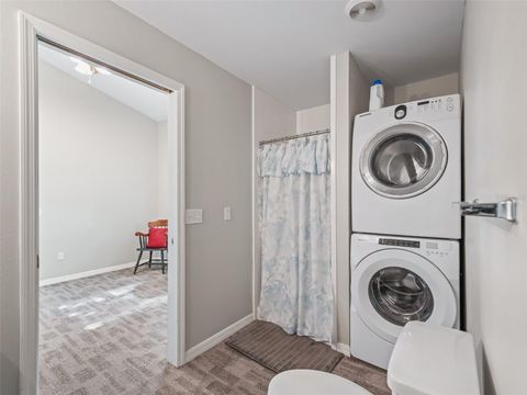 Tiny photo for 402 SW 127th Place, Ocala, FL 34473 (MLS # OM702468)