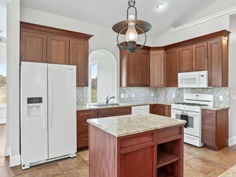 Tiny photo for 402 SW 127th Place, Ocala, FL 34473 (MLS # OM702468)