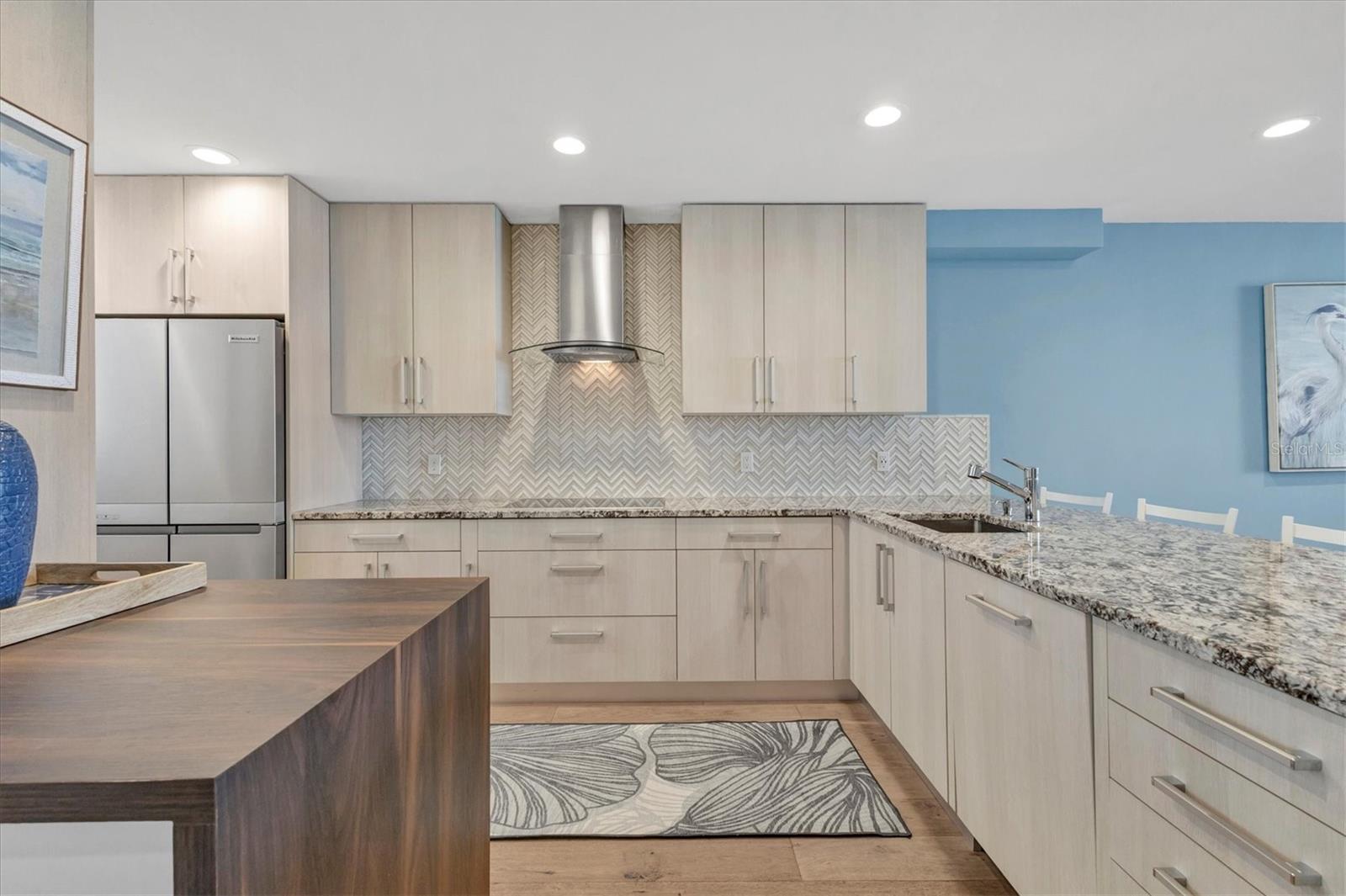 BEACHPLACE 1 - Residential