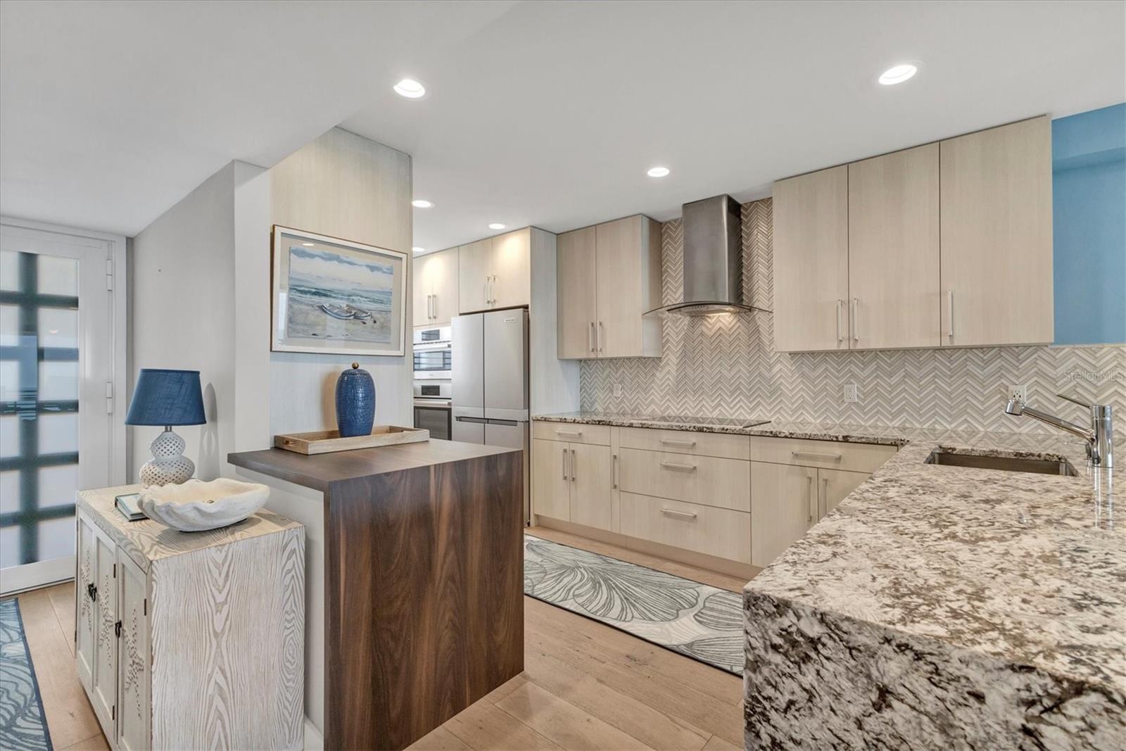 BEACHPLACE 1 - Residential